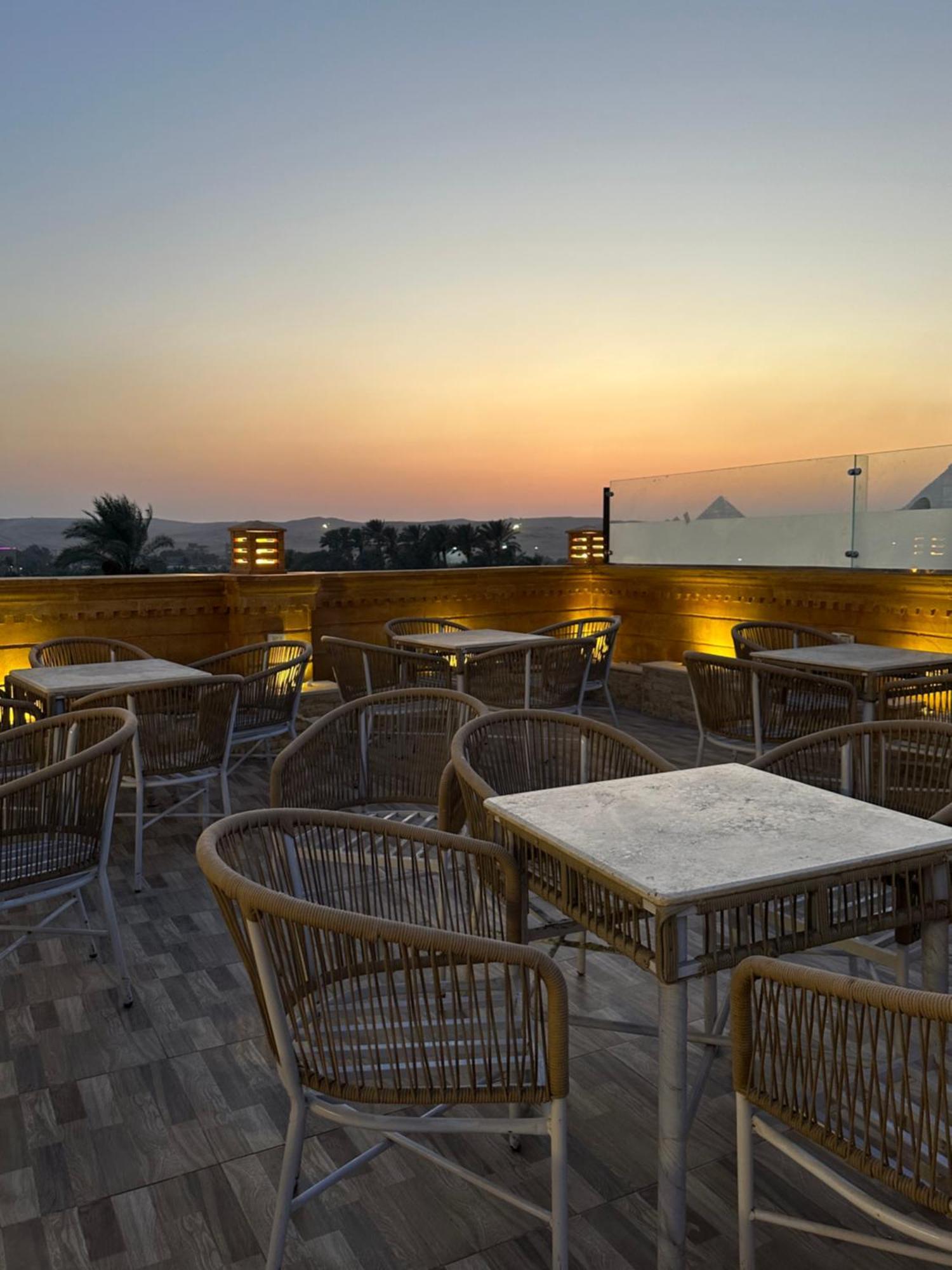 Taj Pyramids View Inn Kafrat al Jabal Exterior foto