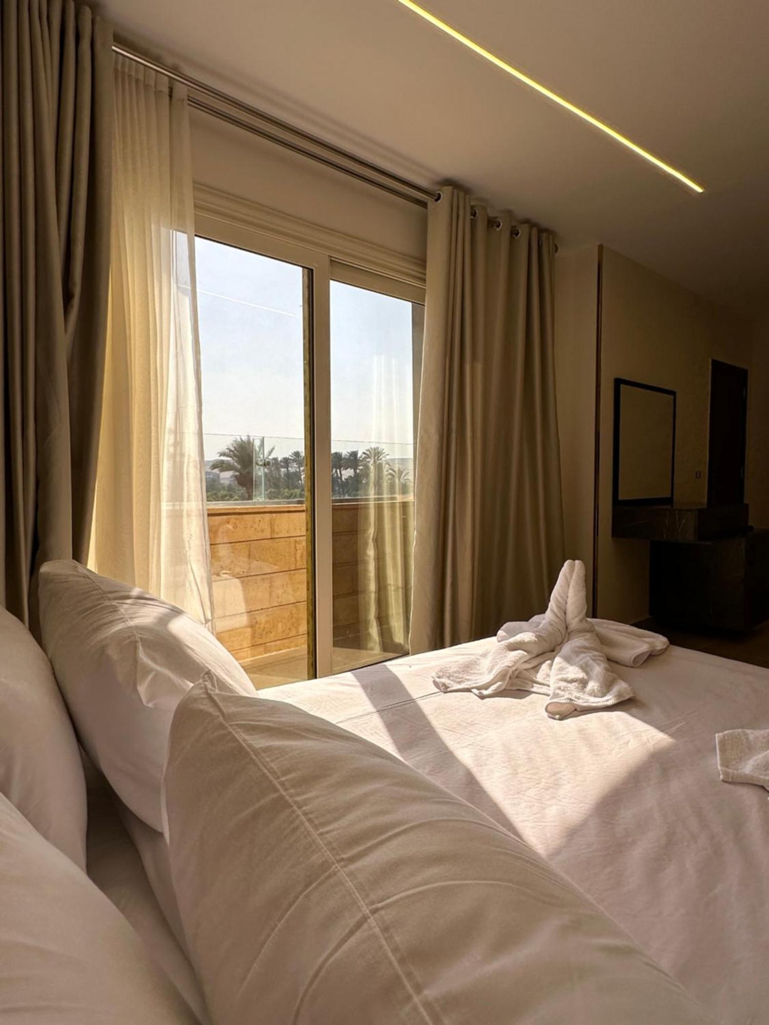 Taj Pyramids View Inn Kafrat al Jabal Exterior foto