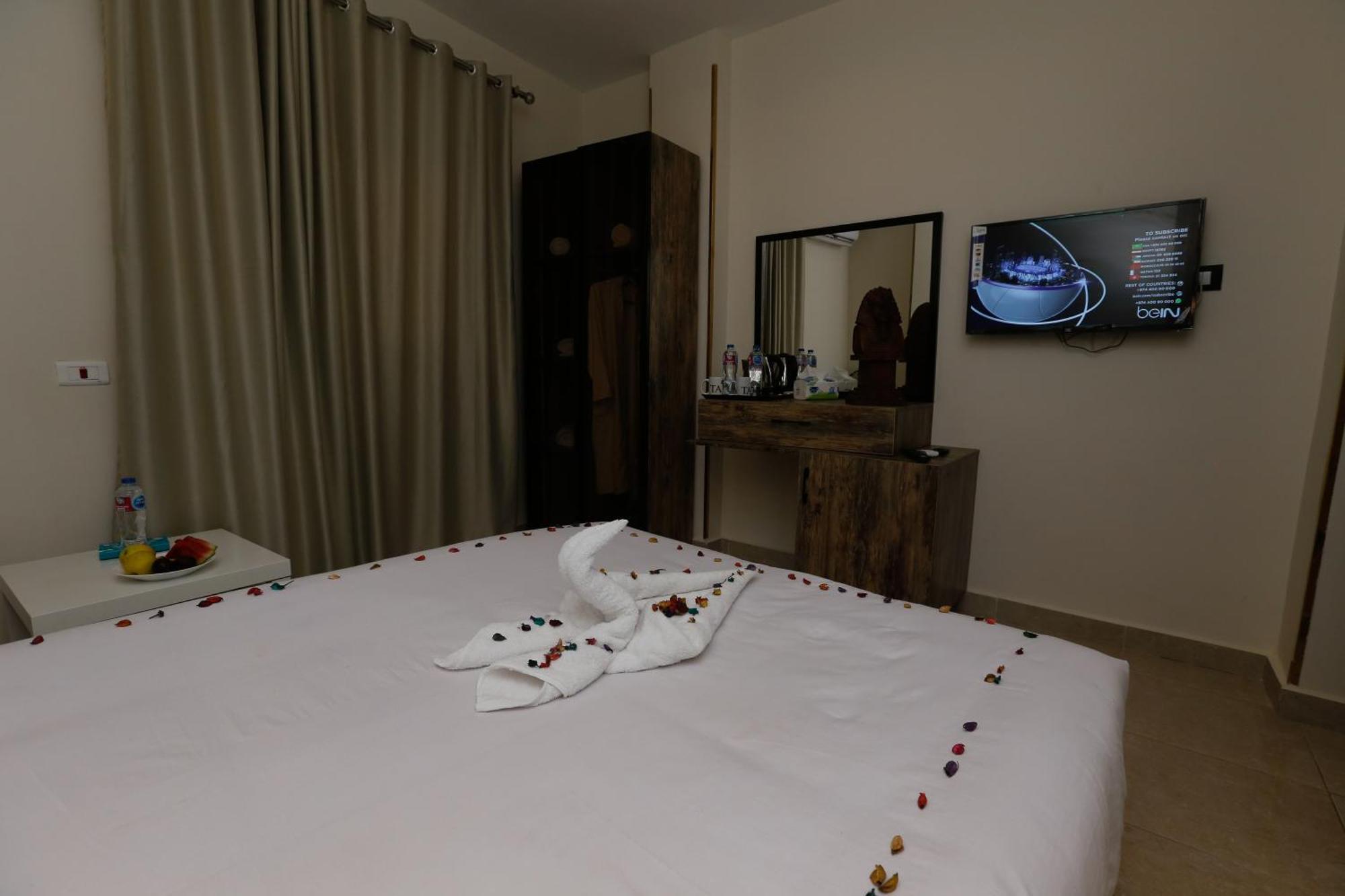 Taj Pyramids View Inn Kafrat al Jabal Exterior foto