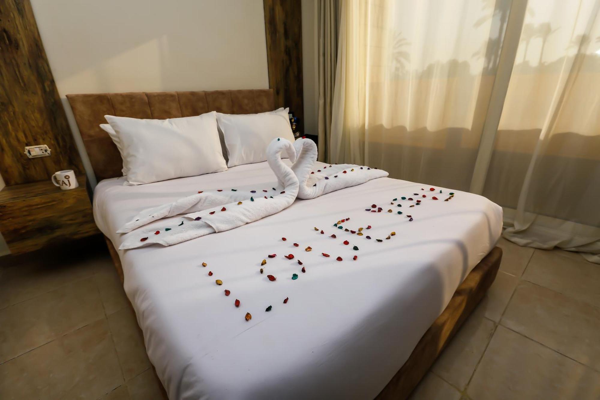 Taj Pyramids View Inn Kafrat al Jabal Exterior foto