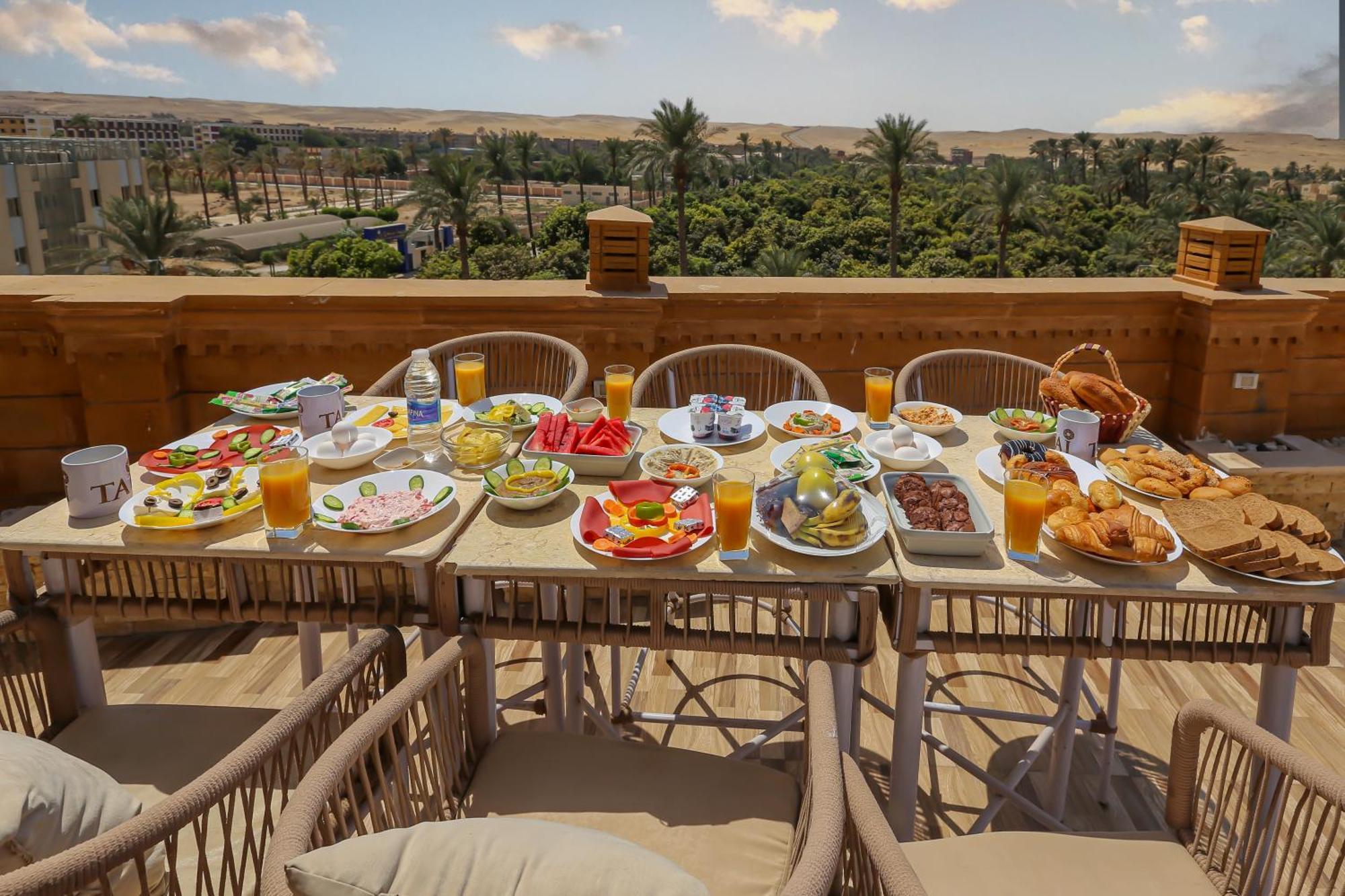 Taj Pyramids View Inn Kafrat al Jabal Exterior foto